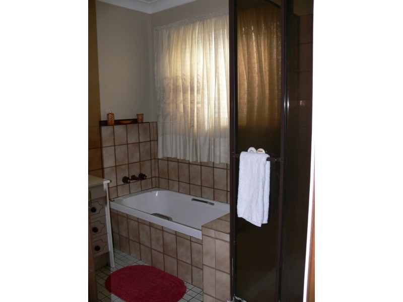 33 Longden Street, Coopers Plains QLD 4108