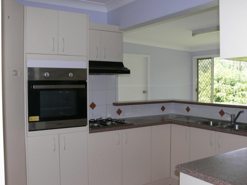 5 Sithney Street, Kingston QLD 4114