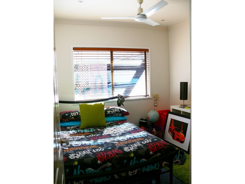 43 Plateau Drive, Springwood QLD 4127