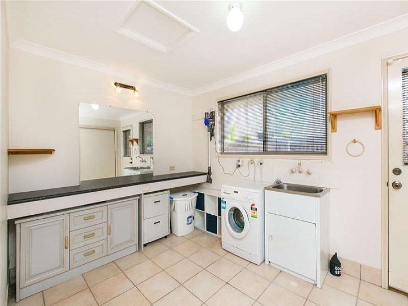 122 Rubicon Cerescent, Kuraby QLD 4112