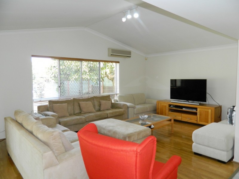 57 Palatine Street, Calamvale QLD 4116
