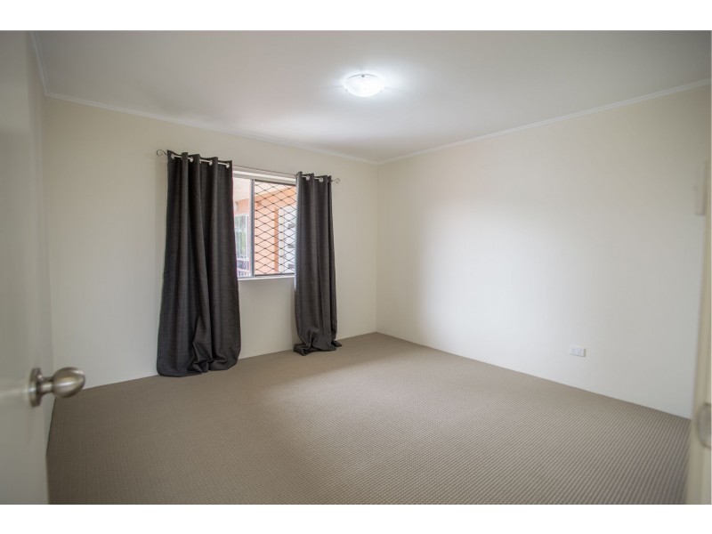 8/42 Swain street, Holland Park West QLD 4121