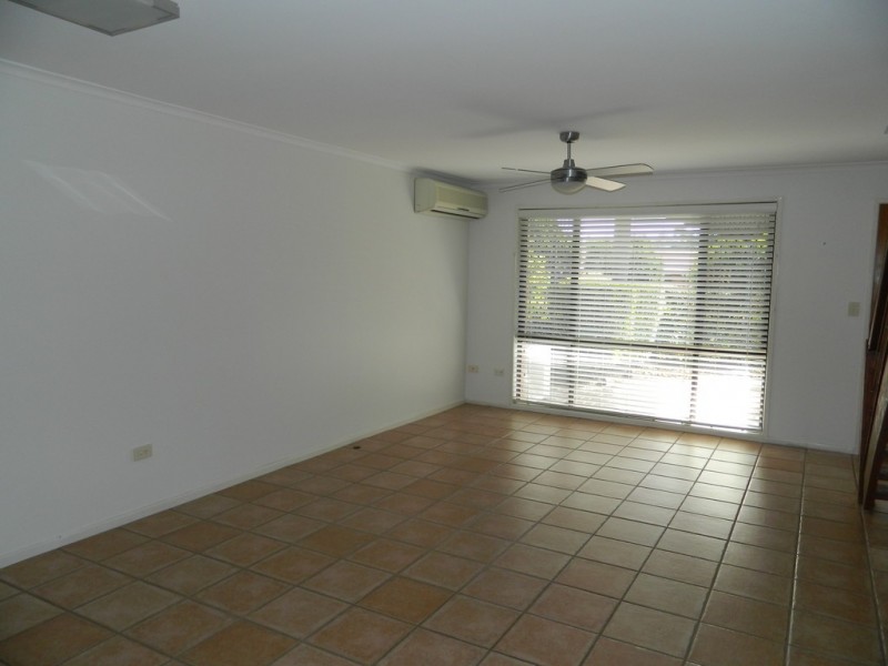 2 /87 Springwood Road, Springwood QLD 4127