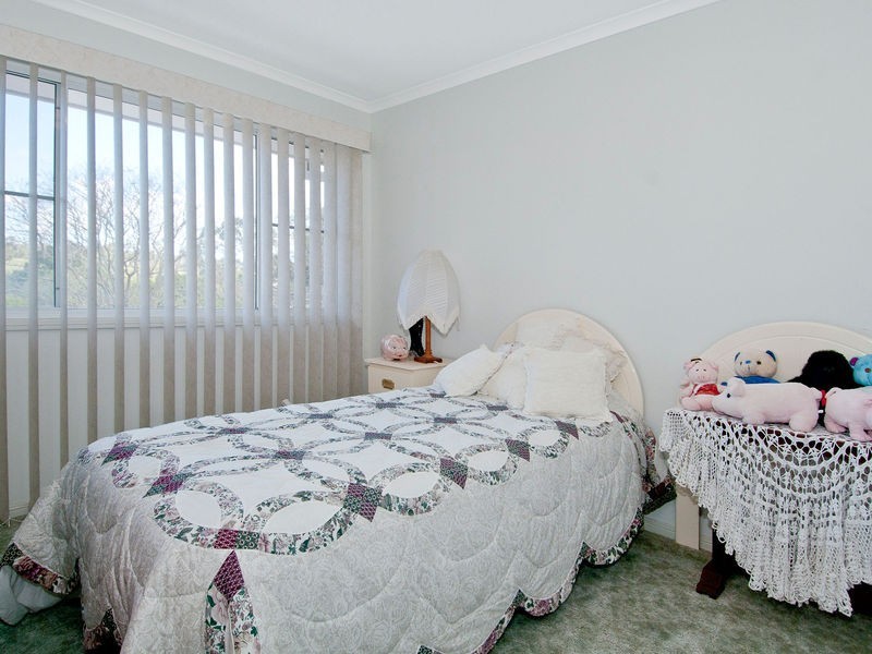 37 Katrina Crescent, Waterford West QLD 4133