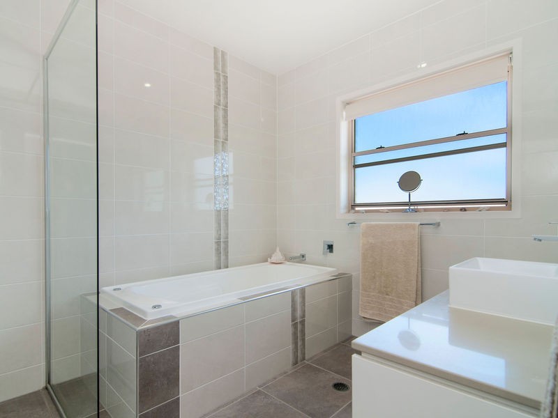 6 Byram Court, Ormeau Hills QLD 4208