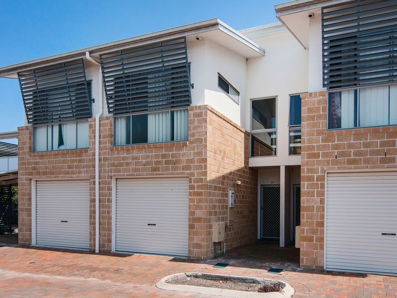 19/1 Anthony Street, Kingston QLD 4114