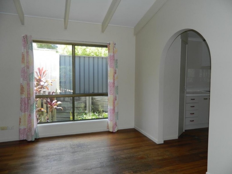 24 KIRKSTALL STREET, Holmview QLD 4207