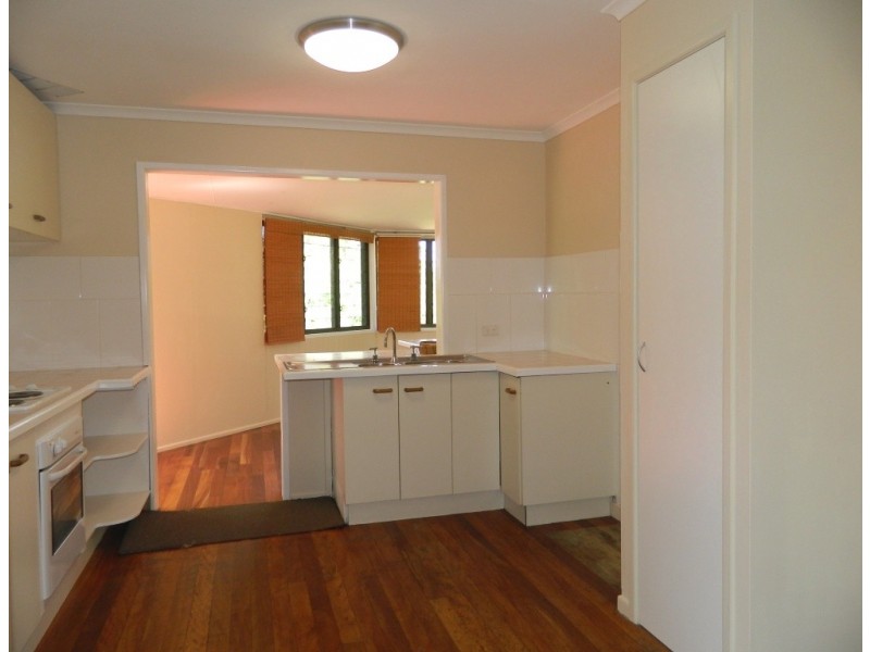 24 KIRKSTALL STREET, Holmview QLD 4207