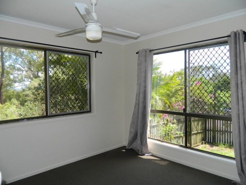 24 KIRKSTALL STREET, Holmview QLD 4207