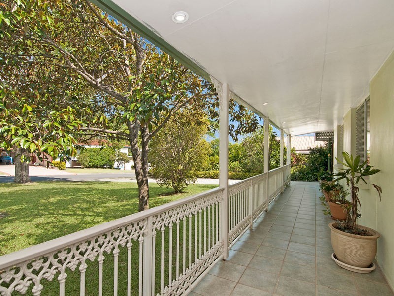 8 Rosewood Street, Daisy Hill QLD 4127