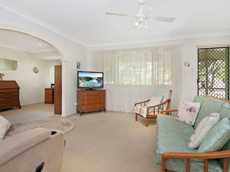 8 Rosewood Street, Daisy Hill QLD 4127