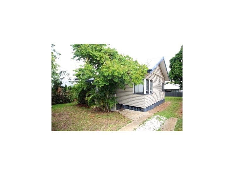 272 Hamilton Road, Chermside QLD 4032