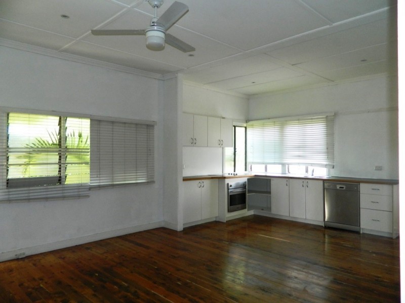 272 Hamilton Road, Chermside QLD 4032