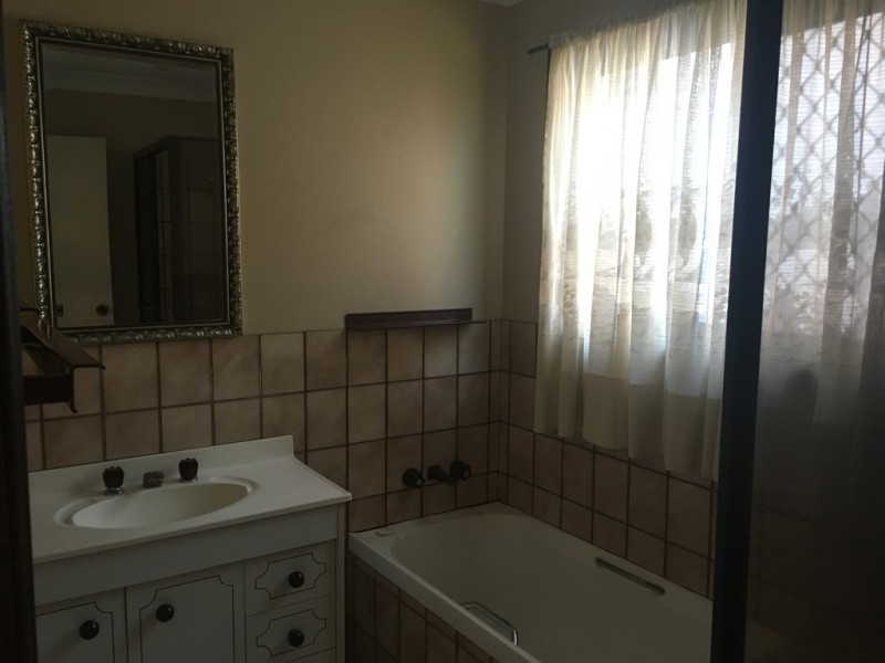 33 LONGDEN STREET, Coopers Plains QLD 4108