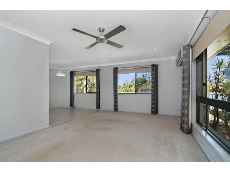 15 JASMINE CRESCENT, Shailer Park QLD 4128