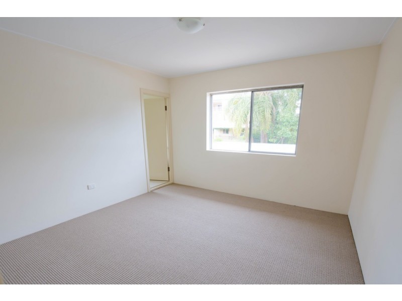 10/42 SWAIN STREET, Holland Park West QLD 4121