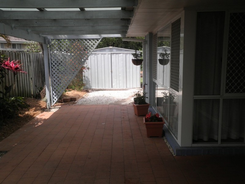 18 WOMBAT PLACE, Doolandella QLD 4077