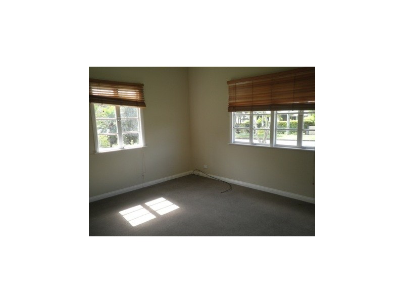 28 AGNES STREET, Acacia Ridge QLD 4110