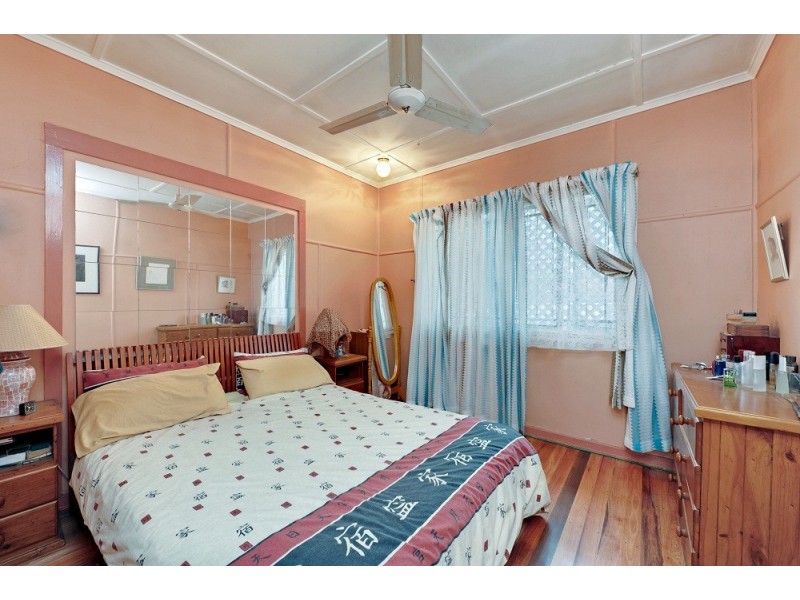 54 ROOKWOOD AVENUE, Coopers Plains QLD 4108