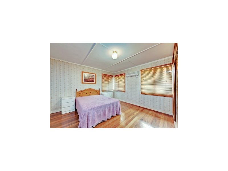 33 SANDEMAN STREET, Acacia Ridge QLD 4110