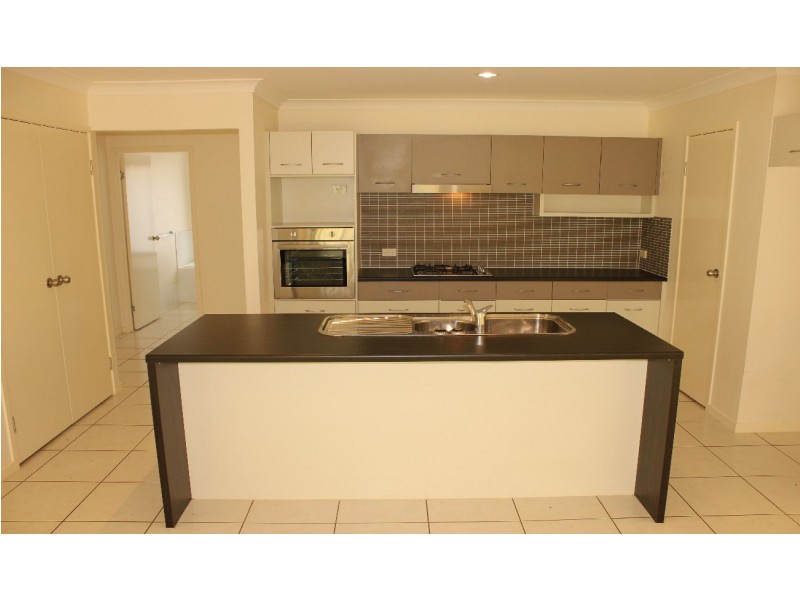 6 Argus Place, Kallangur QLD 4503