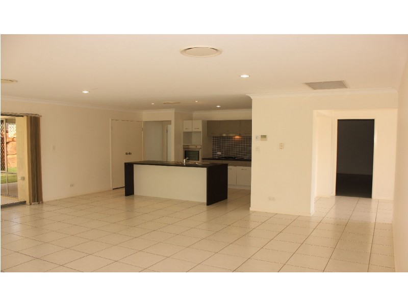 6 Argus Place, Kallangur QLD 4503
