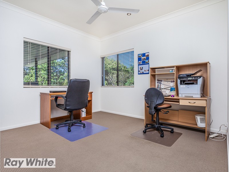 3 Pardalote Place, Cashmere QLD 4500
