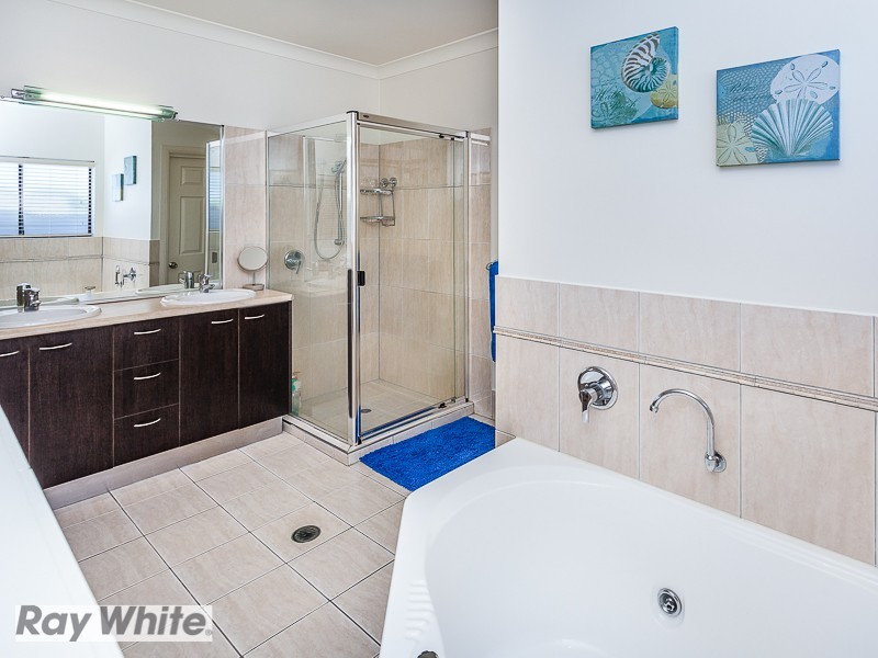 3 Pardalote Place, Cashmere QLD 4500