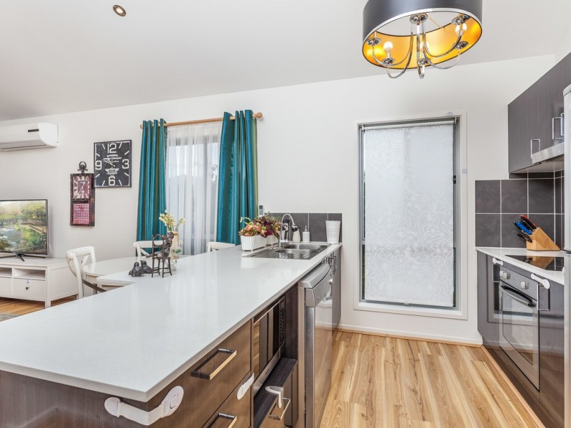 8/23 Essencia Avenue, Dakabin QLD 4503