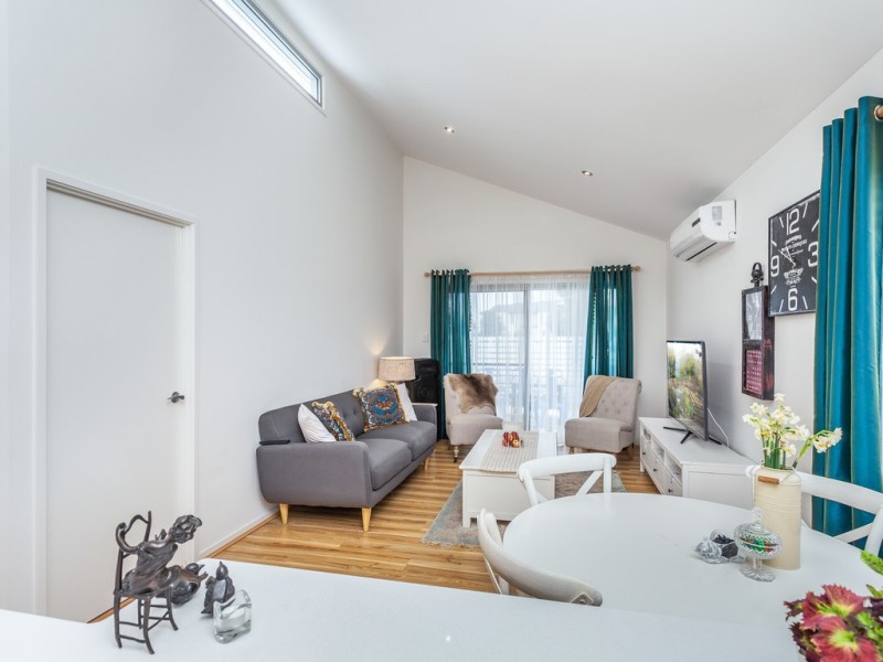 8/23 Essencia Avenue, Dakabin QLD 4503