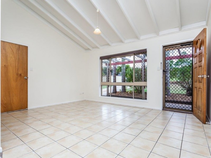 10 Ravenscraig Crt, Kallangur QLD 4503