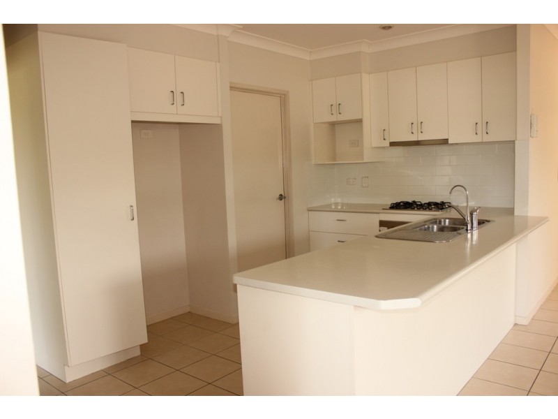29/67 Glasshouse Cct, Kallangur QLD 4503