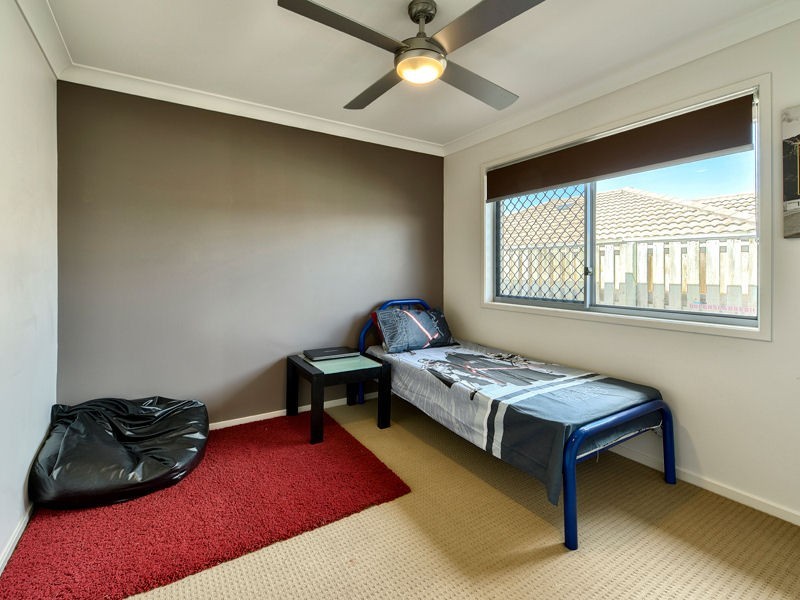 35 Beerwah Parade, Kallangur QLD 4503