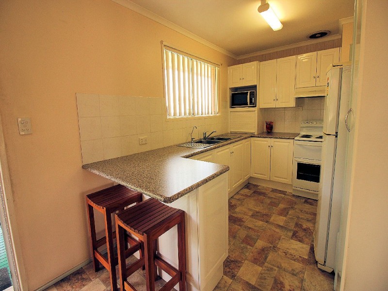 15 Selby St, Kallangur QLD 4503