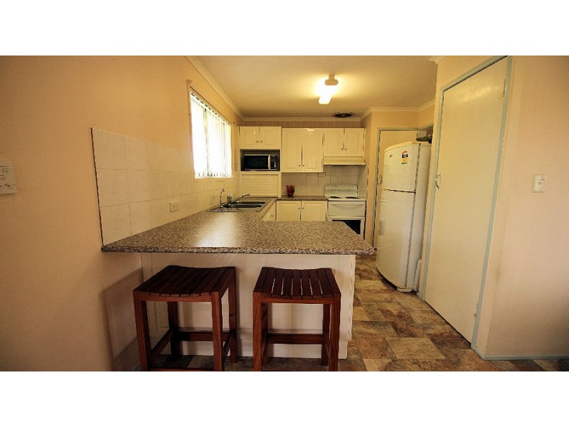 15 Selby St, Kallangur QLD 4503