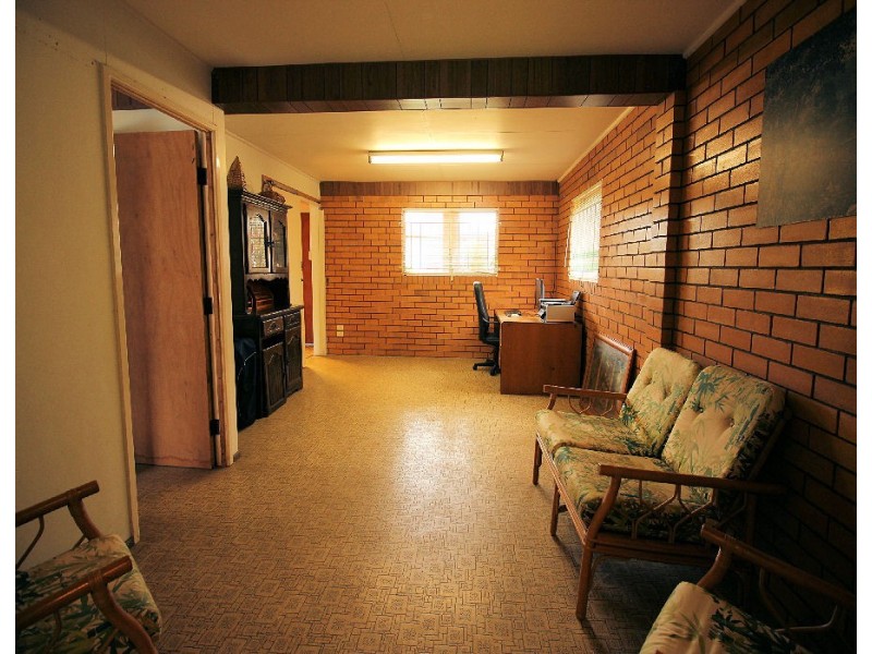 15 Selby St, Kallangur QLD 4503