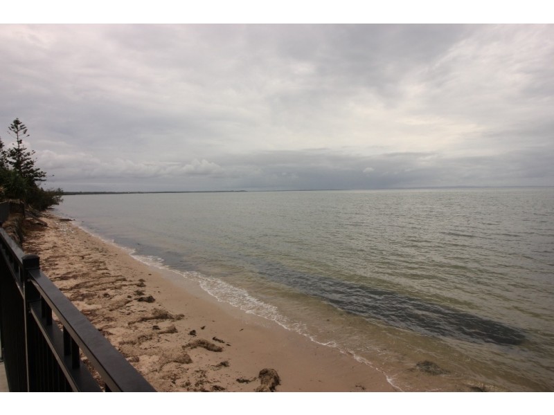 9 Bishop Rd, Beachmere QLD 4510