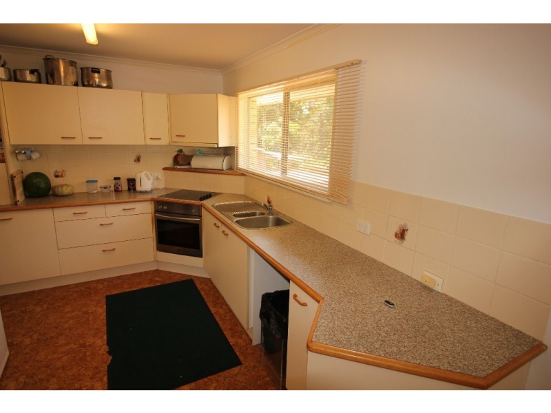 1 Mark St, Kallangur QLD 4503
