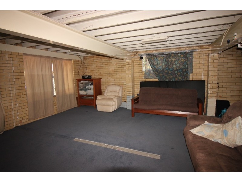 1 Mark St, Kallangur QLD 4503