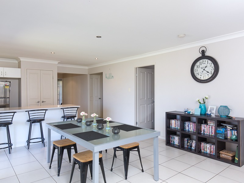 6 Kyah Close, Kallangur QLD 4503