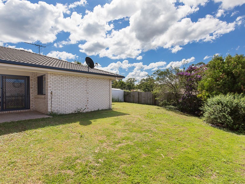 6 Kyah Close, Kallangur QLD 4503
