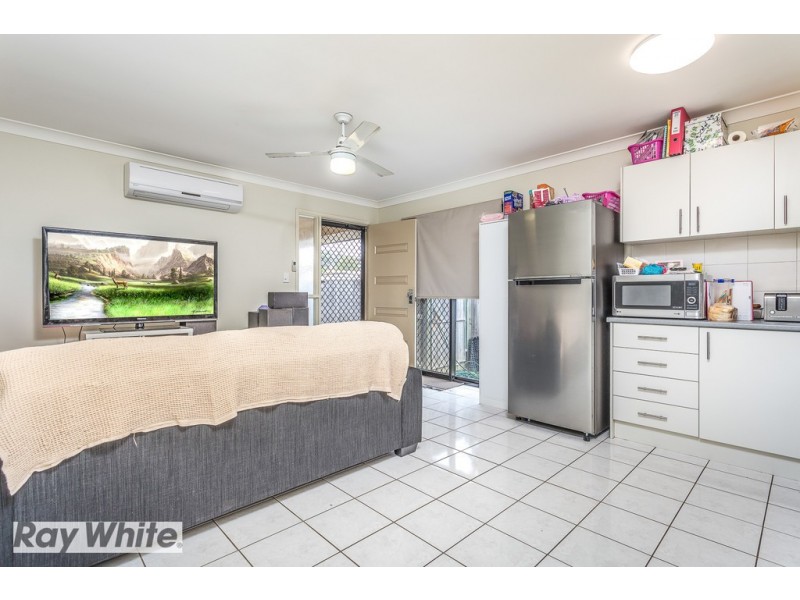 8 Burns Pde, Kallangur QLD 4503