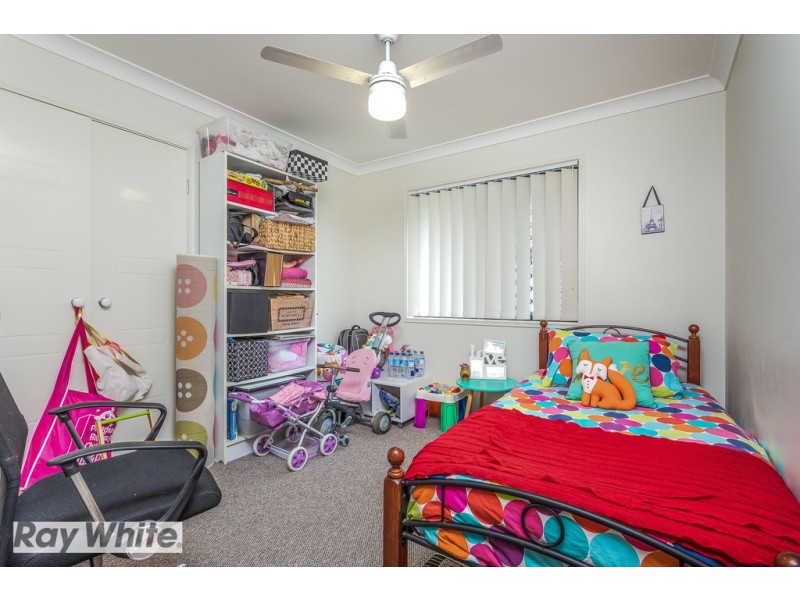 8 Burns Pde, Kallangur QLD 4503