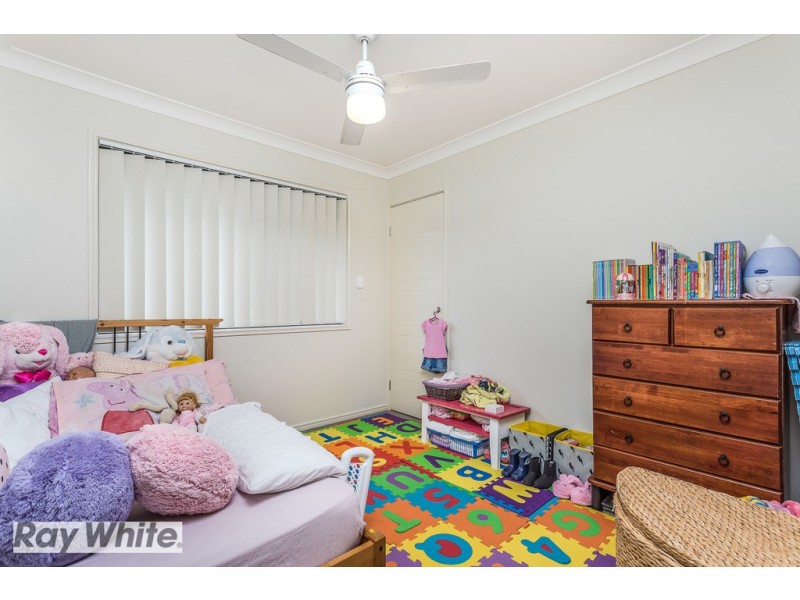 8 Burns Pde, Kallangur QLD 4503