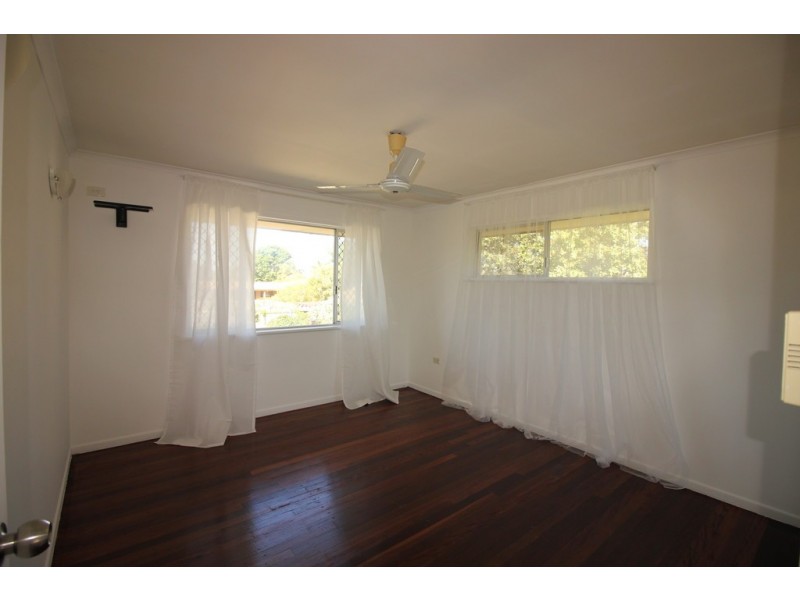 1 Mark Street, Kallangur QLD 4503