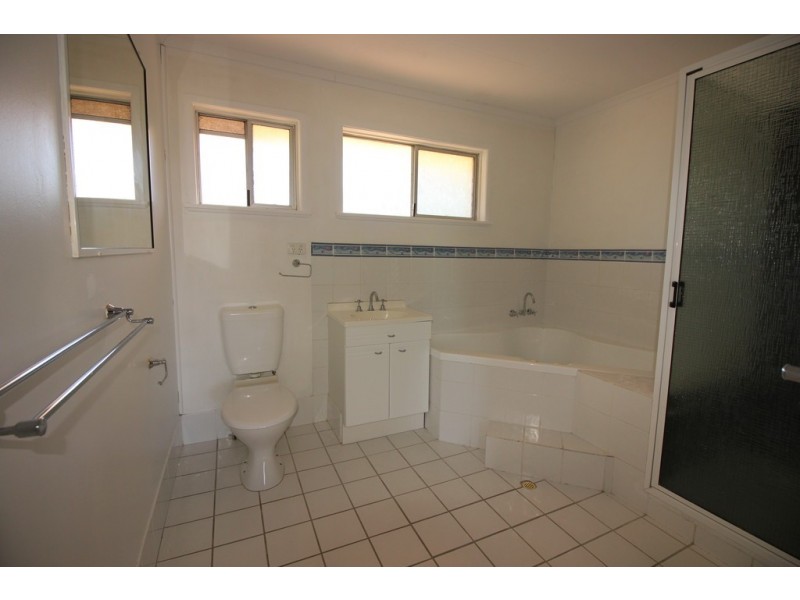 1 Mark Street, Kallangur QLD 4503