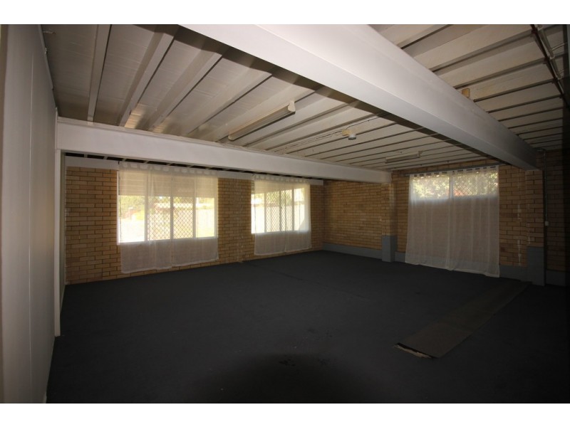 1 Mark Street, Kallangur QLD 4503