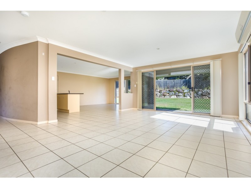66 Butterfly Dr, Kallangur QLD 4503