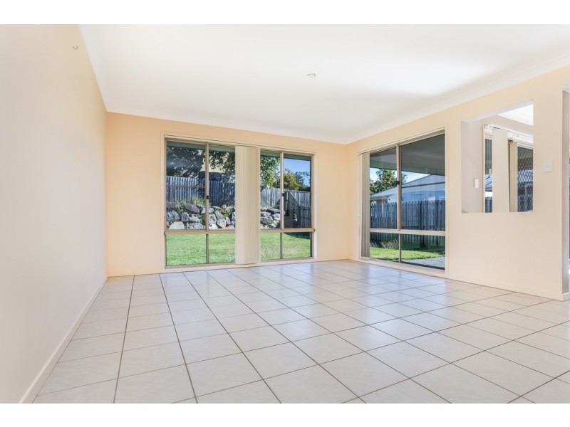 66 Butterfly Dr, Kallangur QLD 4503