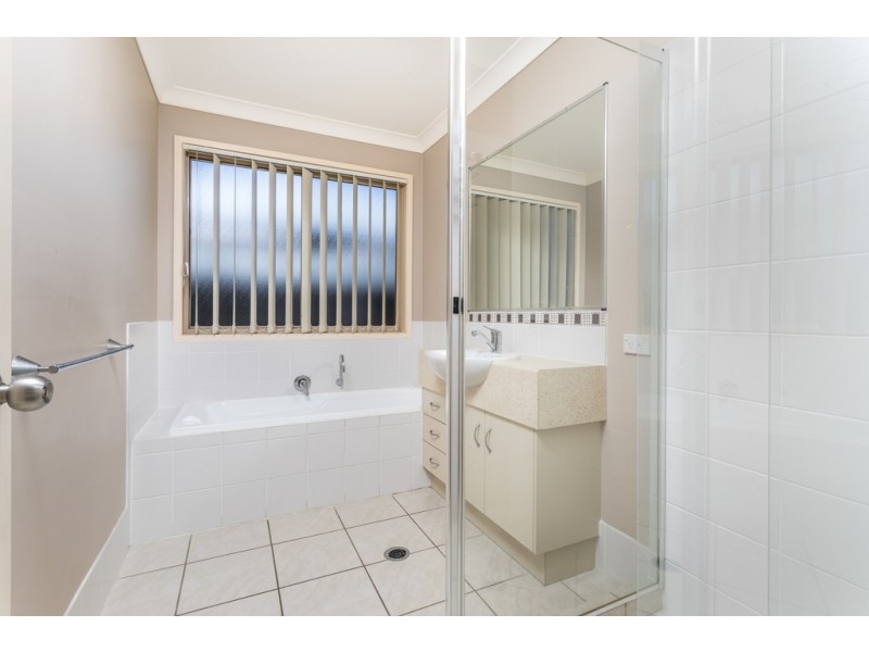 66 Butterfly Dr, Kallangur QLD 4503